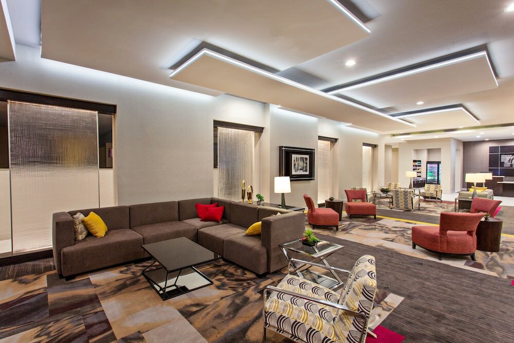 Фото Holiday Inn Express & Suites Anaheim Resort Area, an Ihg Hotel