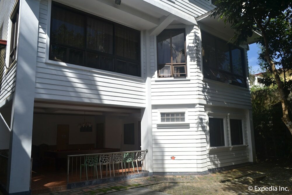 Фото Chateau Beatrice Bed & Breakfast