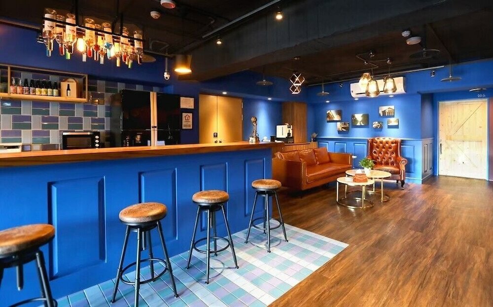 Фото Journey Town Inn