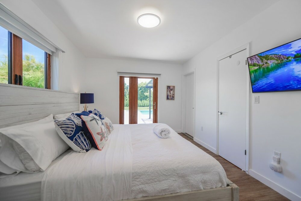 Фото Awesome House with pool Westchester