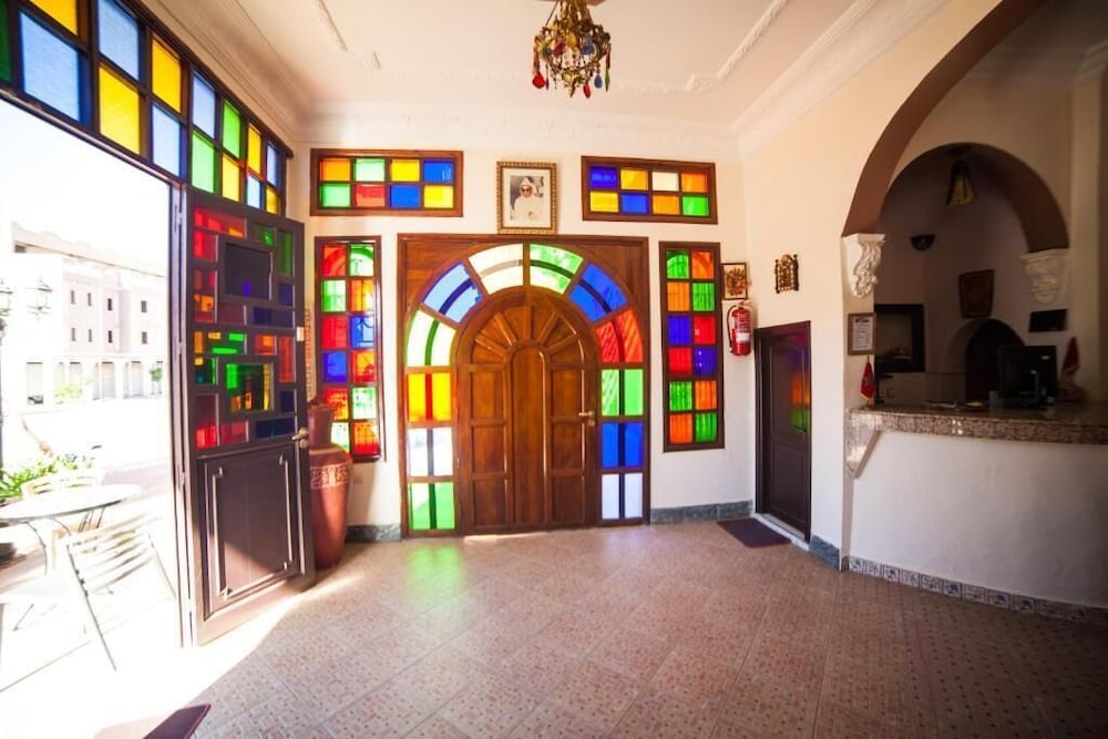 Фото отеля 2