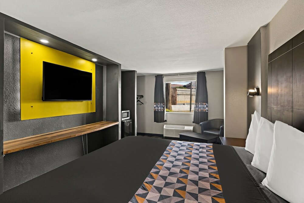 Фото Scottish Inns Austin Downtown