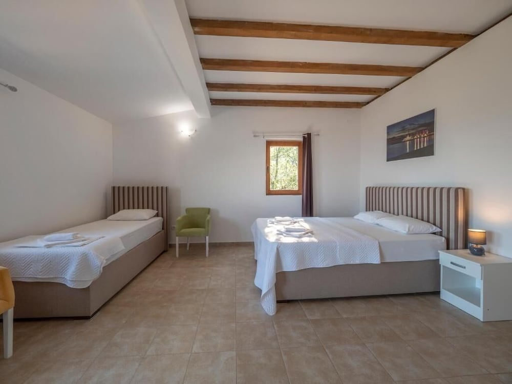 Фото Family Retreat Bozovic