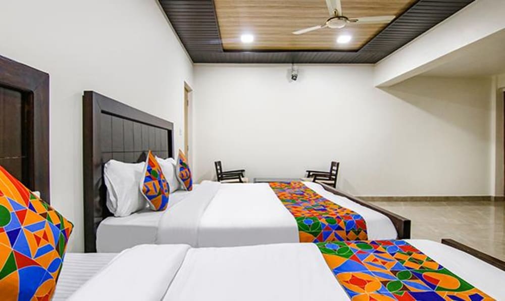 Фото Fabhotel Wildflower Inn