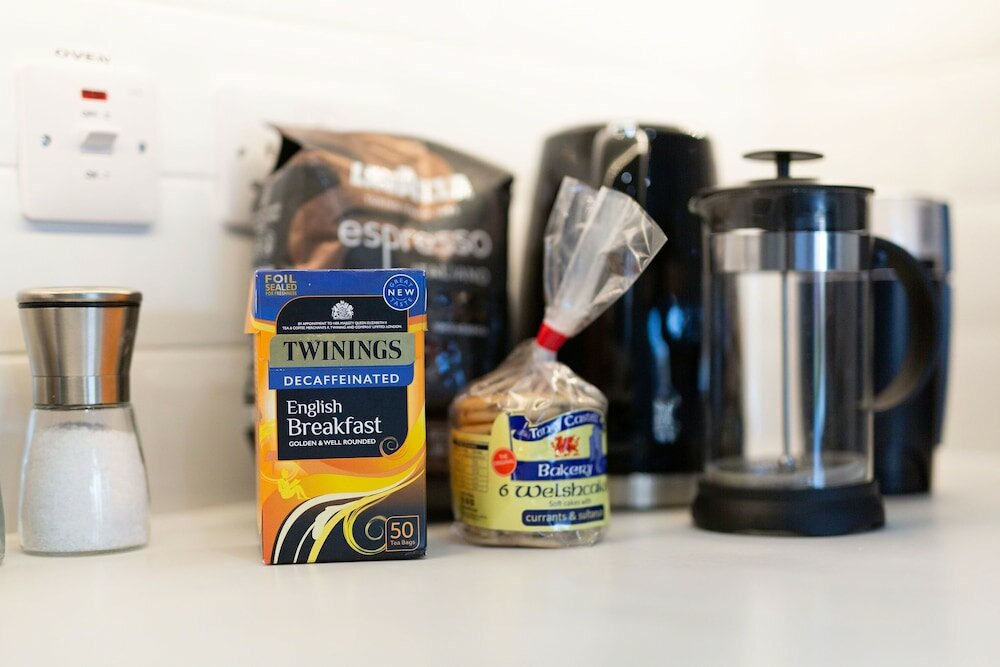 Фото Central Flats in Cardiff with Parking