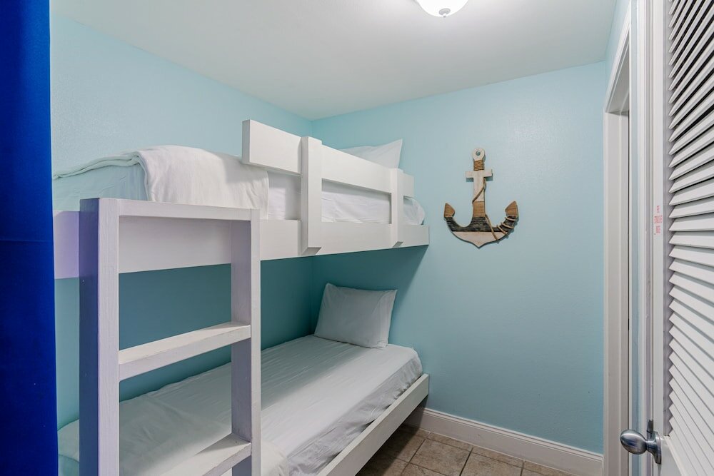 Фото Wharftown Beach and Golf