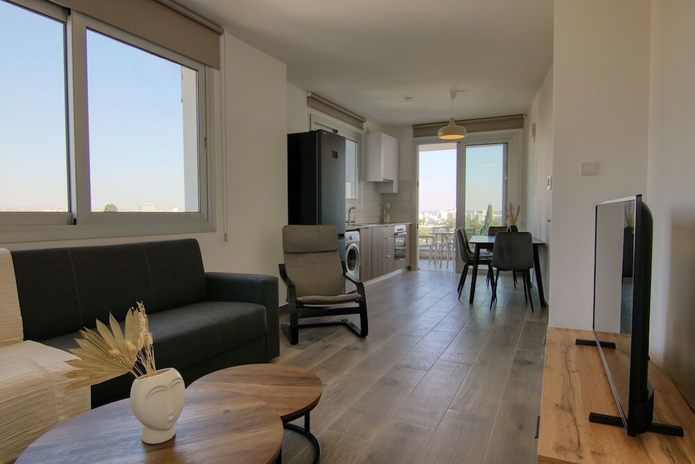 Фото Phaedrus Living Coral Suites Bliss