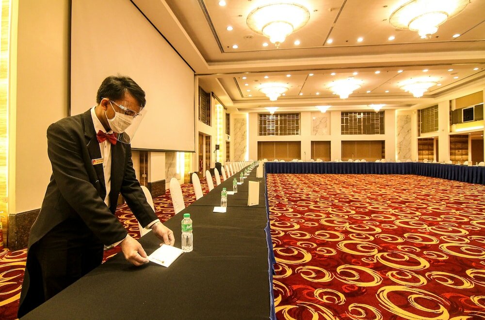 Фото Century Park Hotel