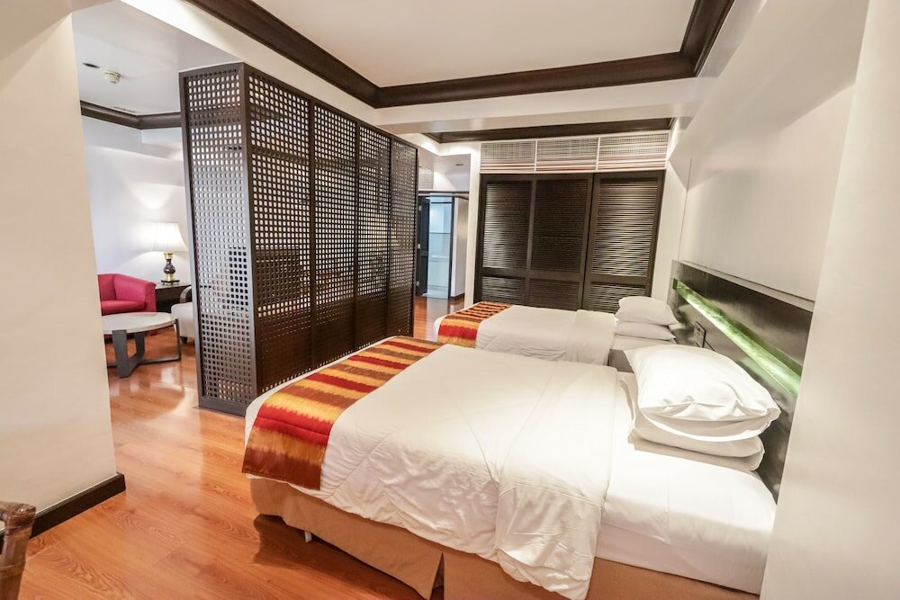 Фото Century Park Hotel