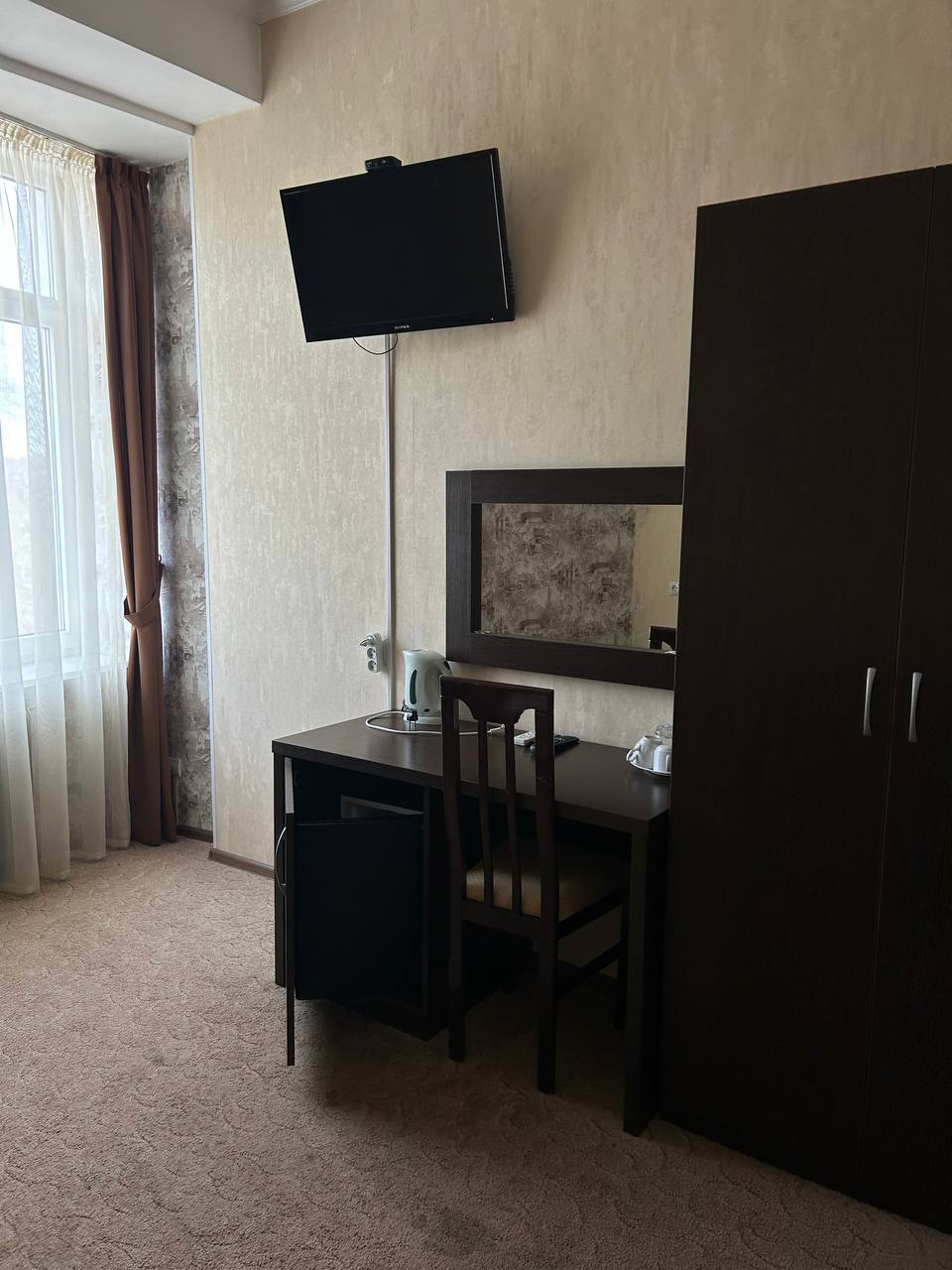 Фото Континент