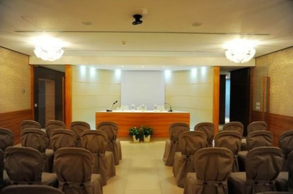 Фото Europa Hotel Design SPA 1877