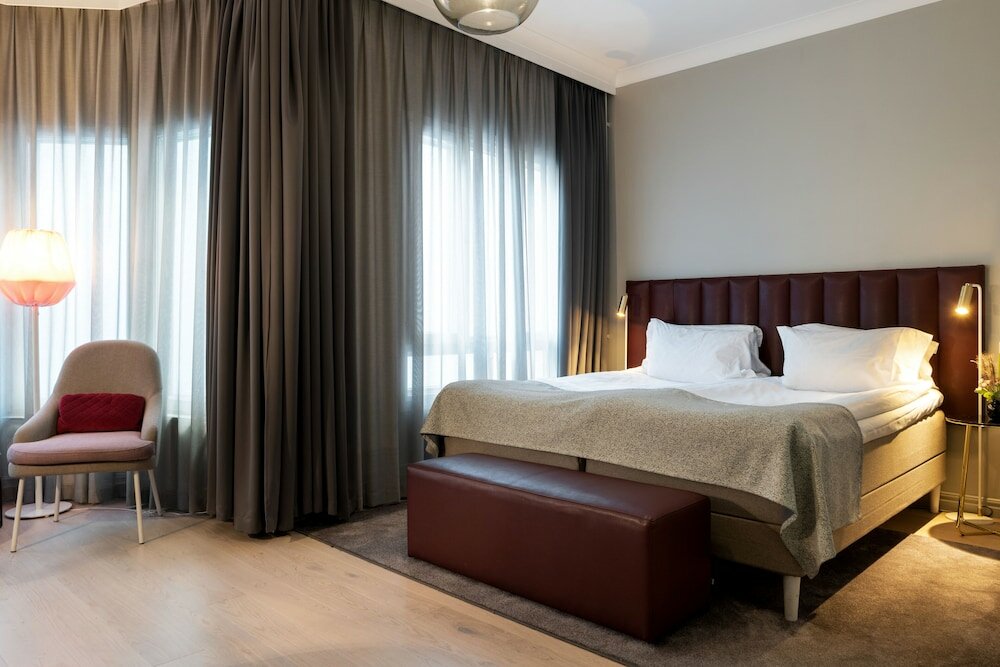 Фото Elite Hotel Adlon