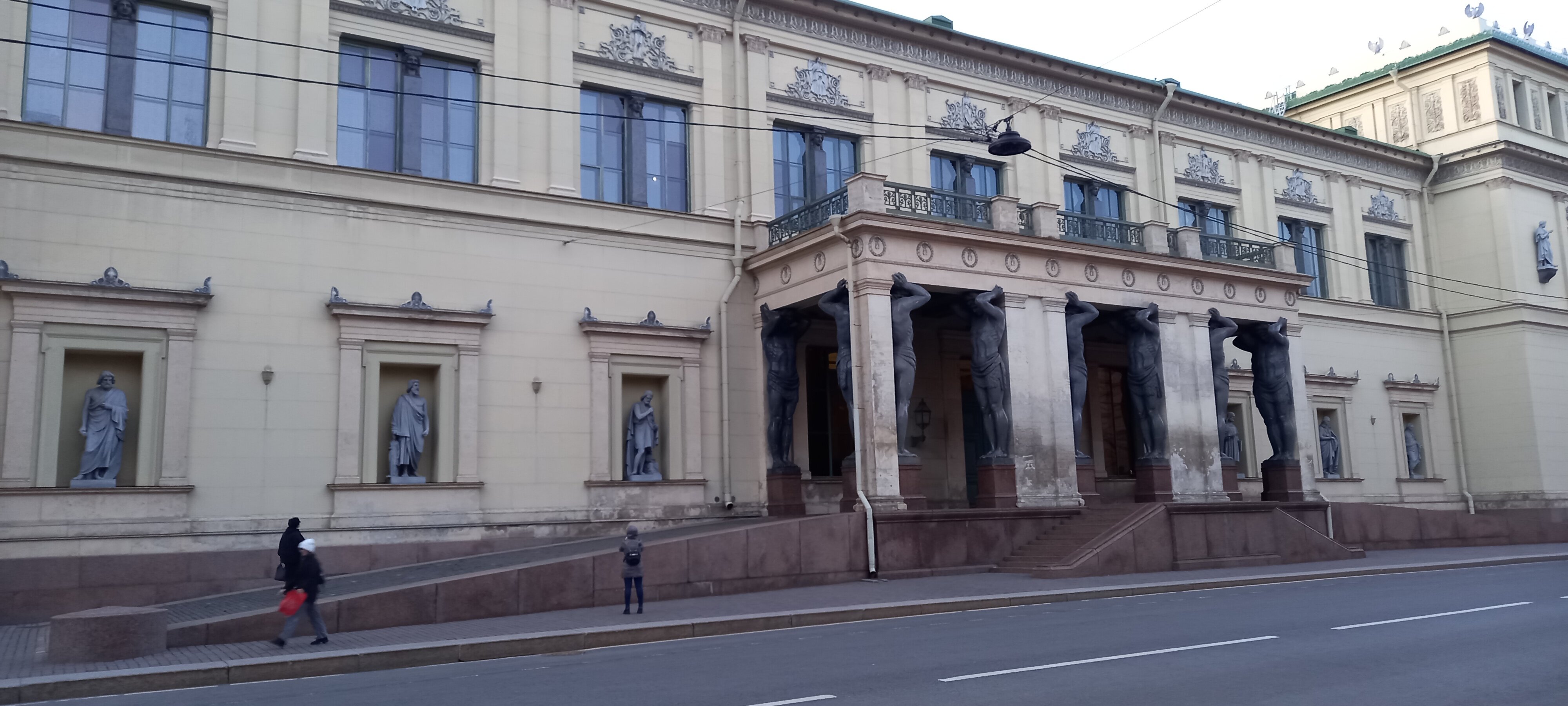 Фото Апартаменты у Дворцовой площади