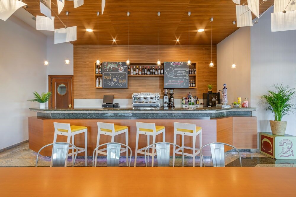 Фото Hotel Santiago Plaza Affiliated by Meliá