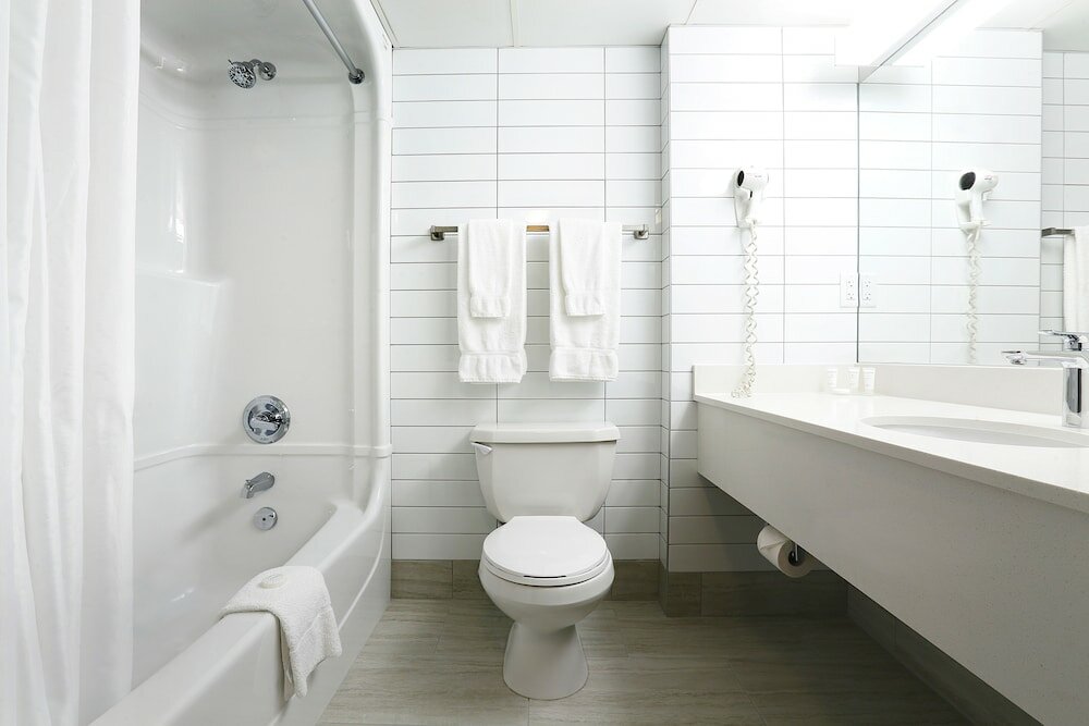 Фото Canad Inns Destination Centre Club Regent Casino Hotel