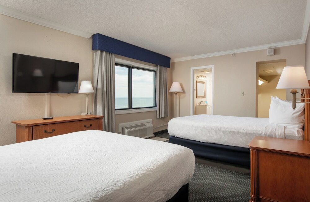 Фото Grande Shores Ocean Resort