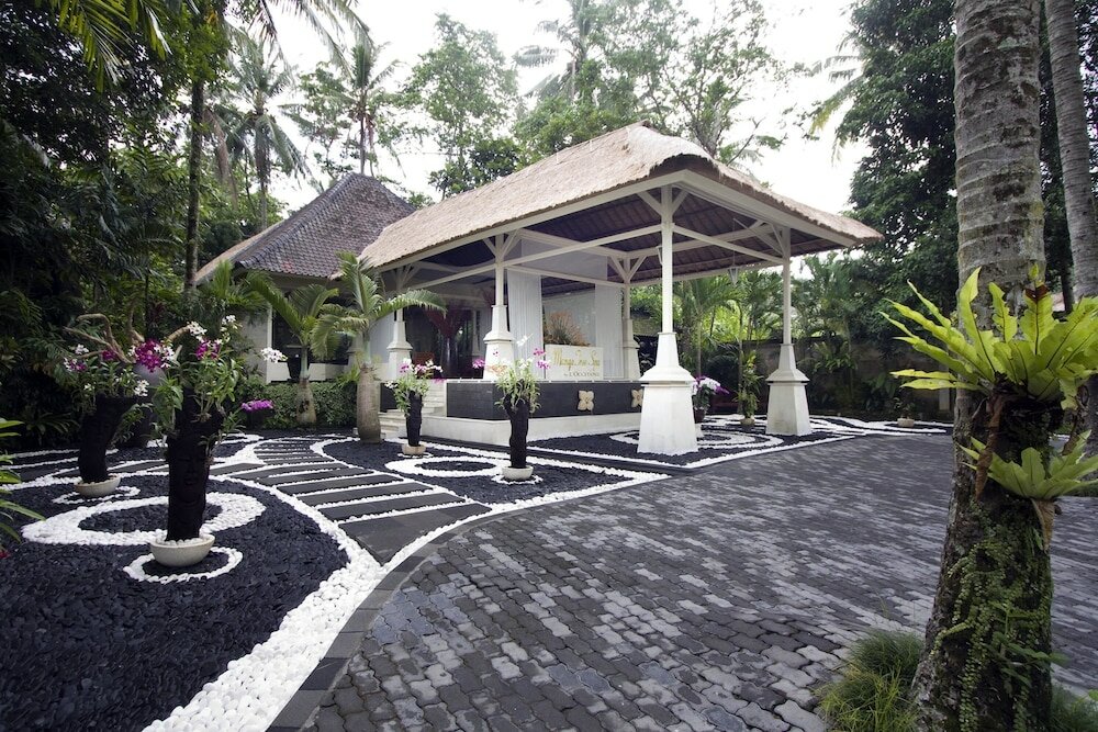 Фото Kupu Kupu Barong Villas and Tree SPA by L'Occitane