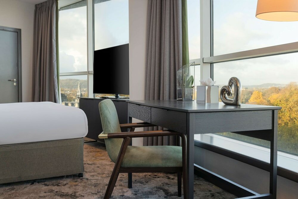 Фото Hilton Cardiff