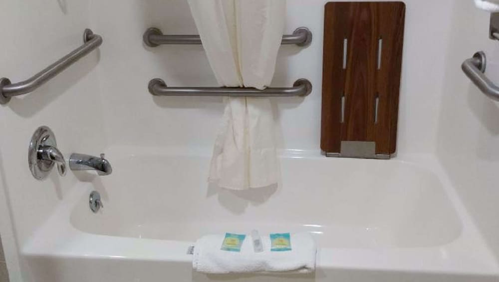 Фото Jasper Ridge Inn Ishpeming