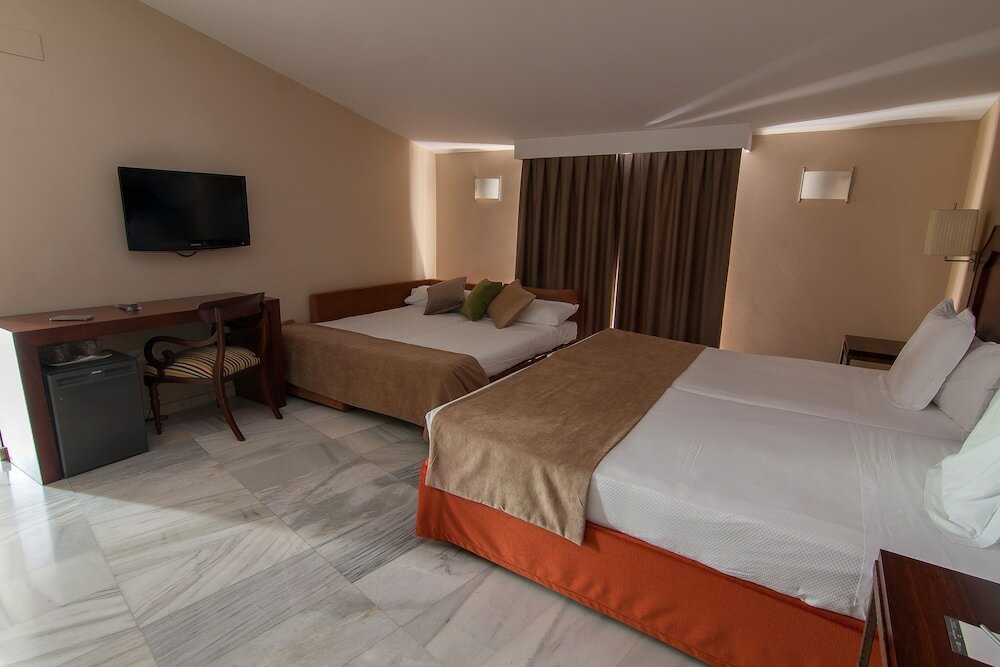 Фото Hotel San Gil