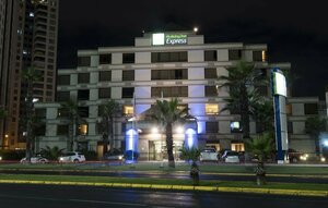 Гостиница Holiday Inn Express Iquique