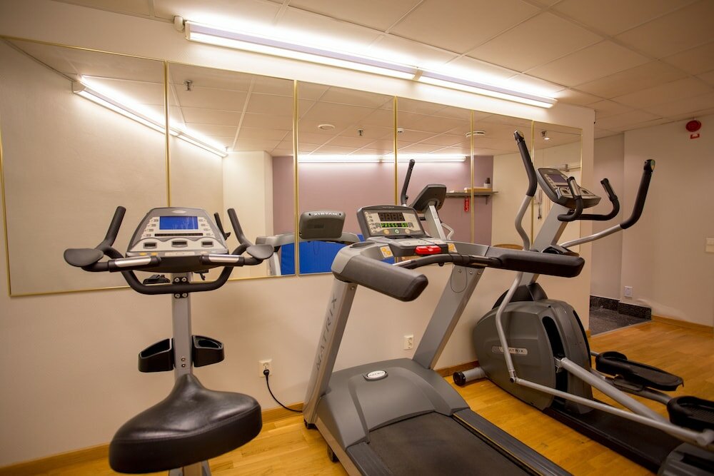 Фото Crystal Plaza Hotel