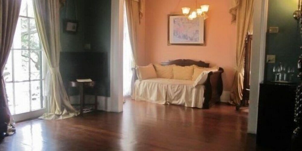 Фото Degas House