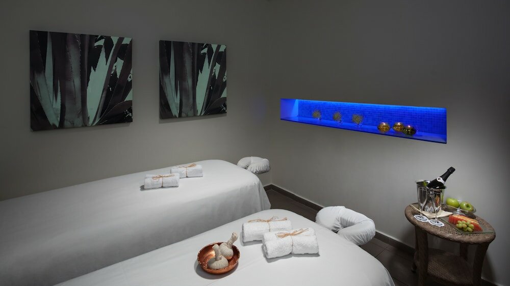 Фото Inbal Jerusalem Hotel