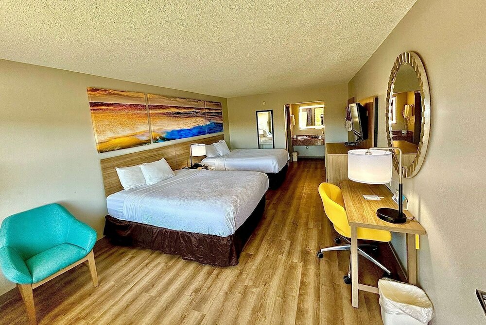 Фото Days Inn by Wyndham St George