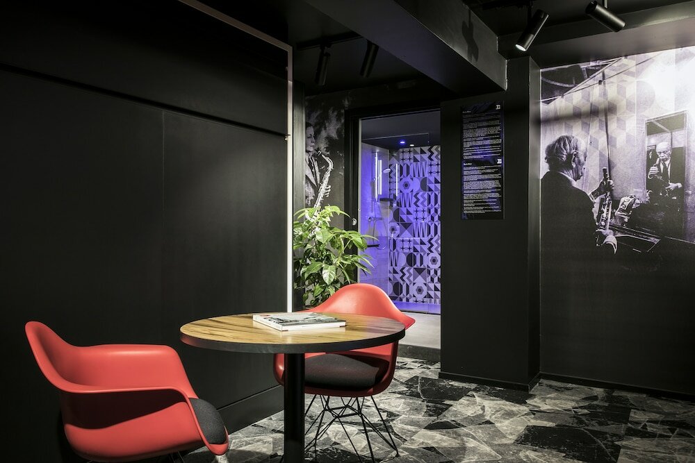 Фото Savoy Hotel Rotterdam