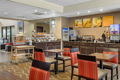 Гостиница Comfort Inn & Suites Lake Norman