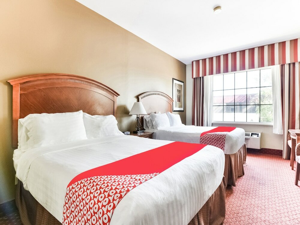 Фото Oyo Townhouse Oklahoma City Airport