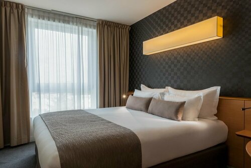 Гостиница Best Western Plus Paris Saclay