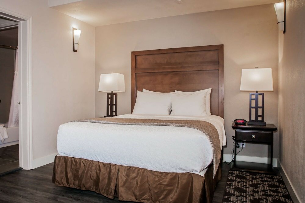Фото Best Western Bishop Lodge