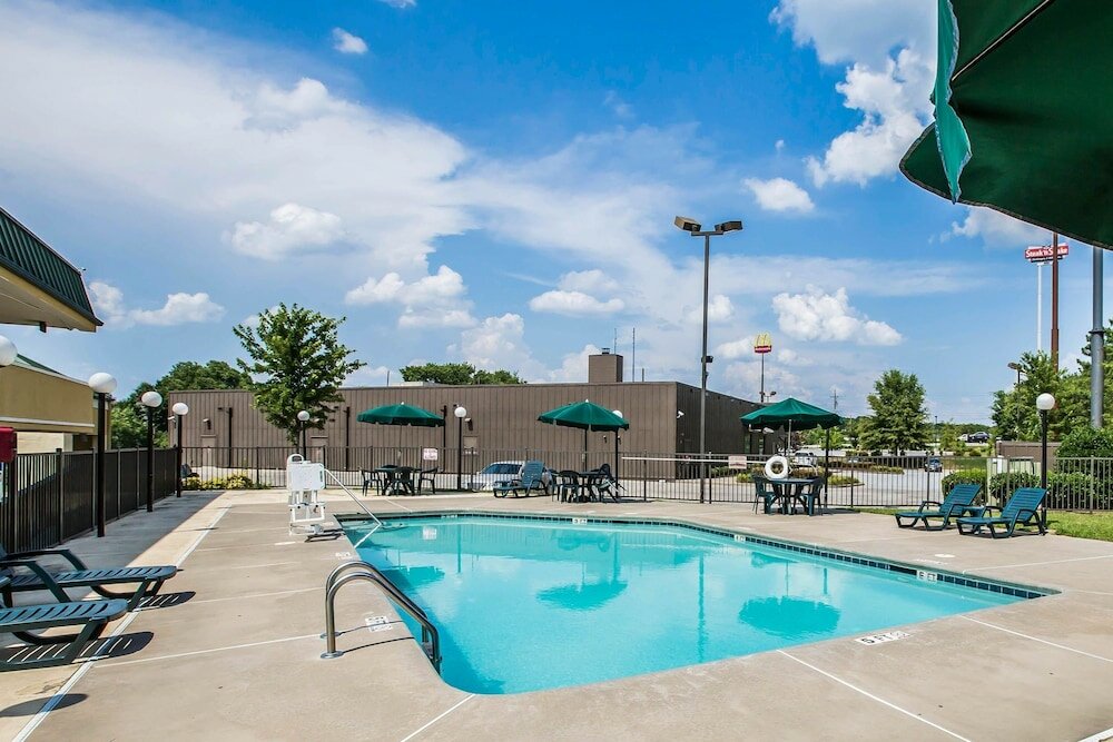 Фото Quality Inn Madison