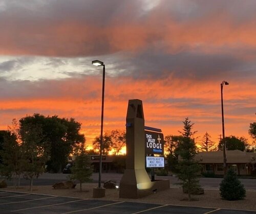 Гостиница Taos Valley Lodge