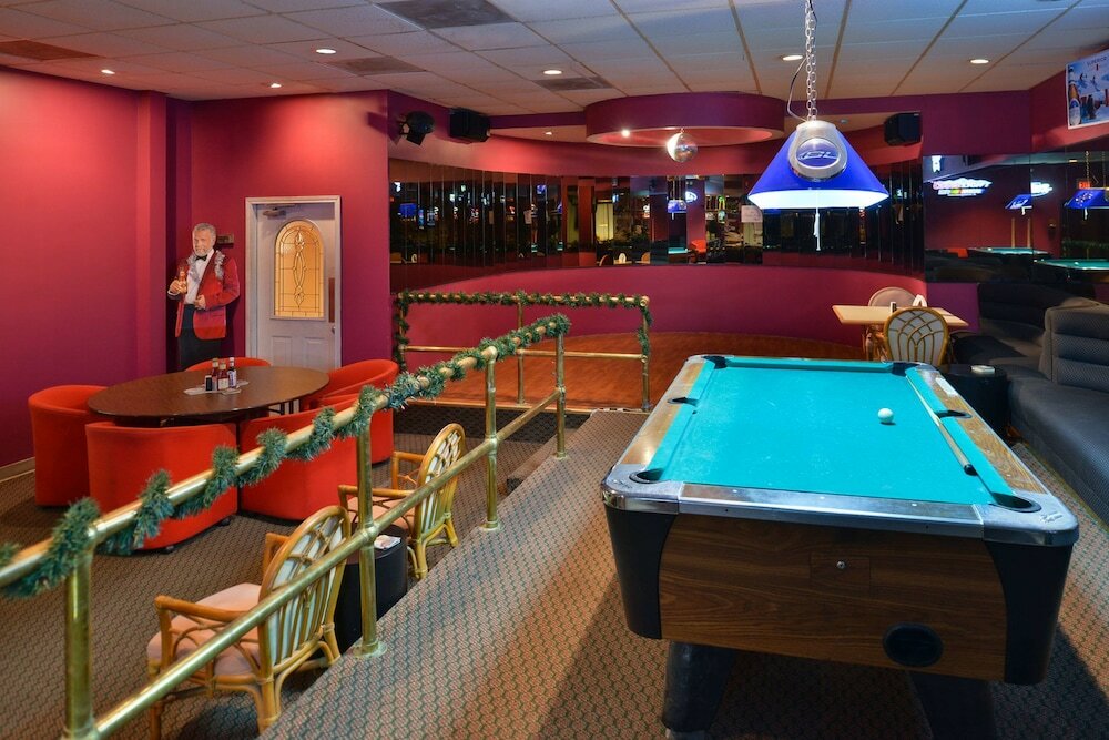 Фото Americas Best Value Inn & Suites Victoria