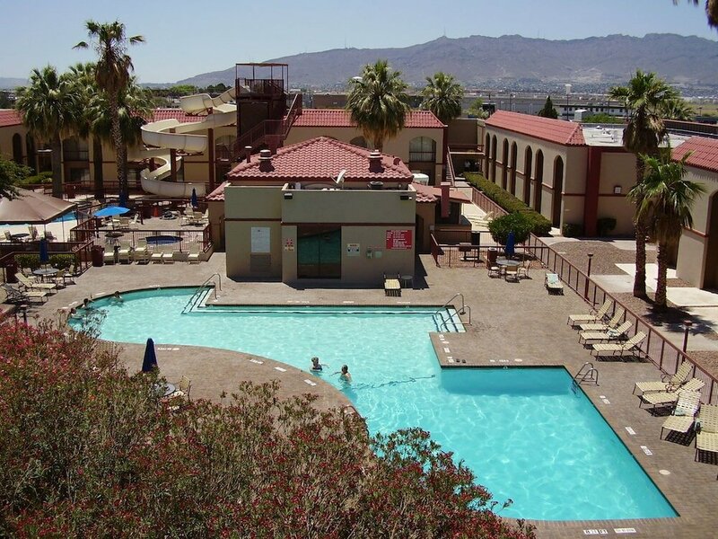 Гостиница Wyndham El Paso Airport Hotel & Waterpark