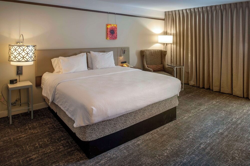 Фото Hilton Garden Inn St. Louis/Chesterfield