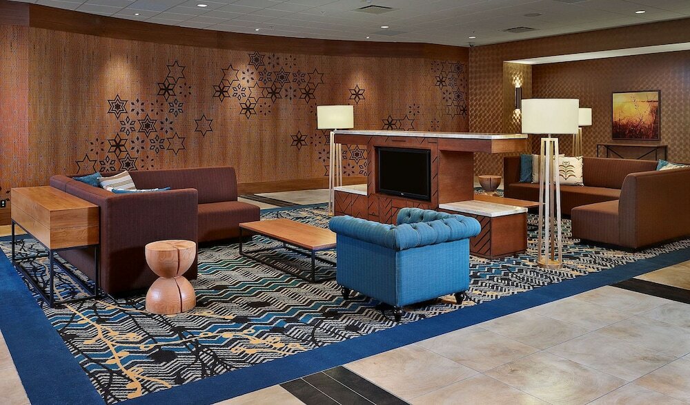 Фото DoubleTree by Hilton Hotel & Conference Centre Regina