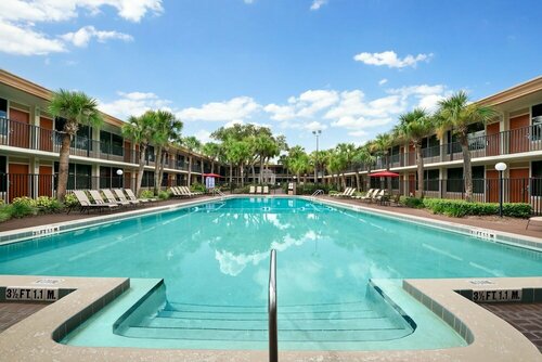 Гостиница Ramada by Wyndham Kissimmee Gateway