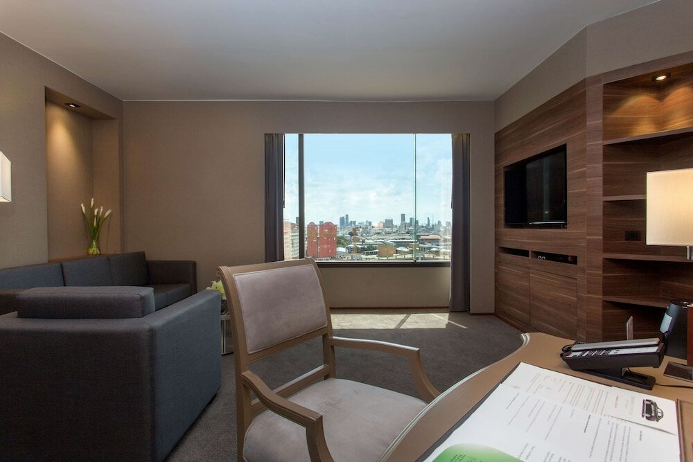 Фото Swissotel Bangkok Ratchada