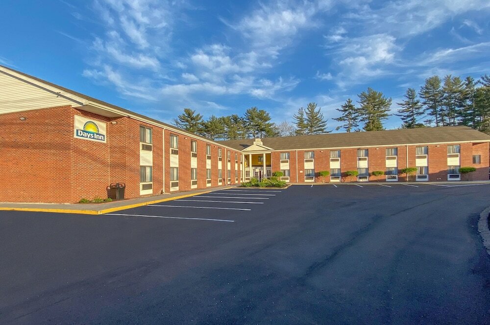 Фото Days Inn by Wyndham Brunswick Bath Area