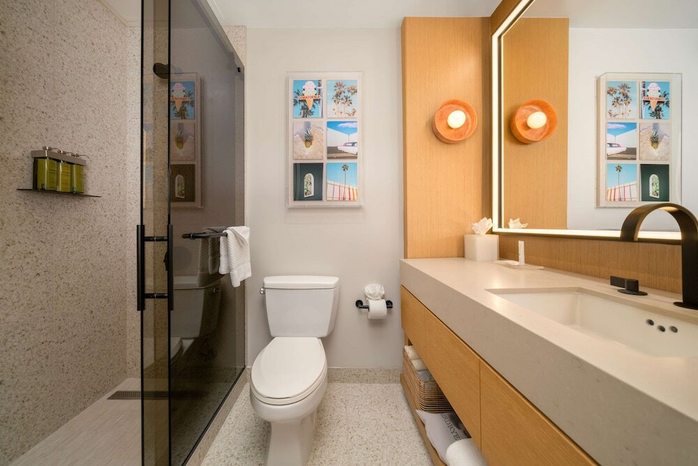 Фото Hilton San Diego Gaslamp Quarter