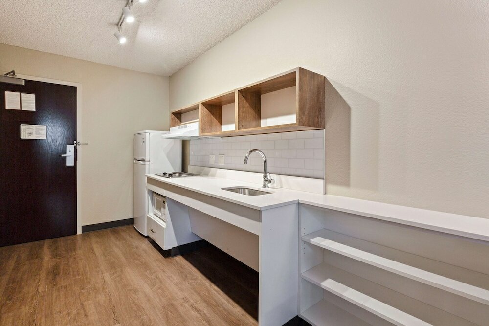 Фото Extended Stay America Premier Suites - Union City - Dyer St