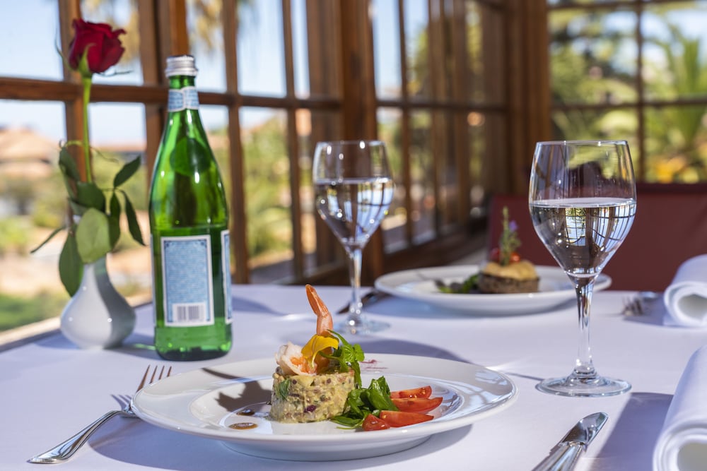 Фото Отель Botanico & The Oriental Spa Garden