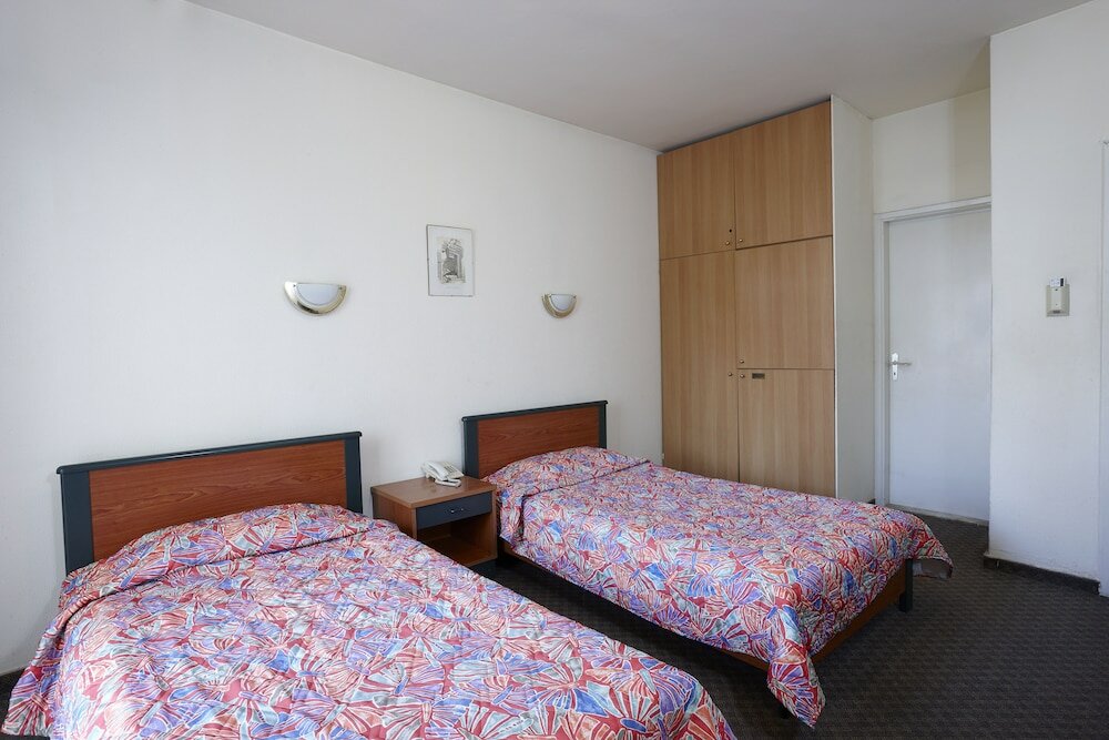 Фото Zoukotel Hotel