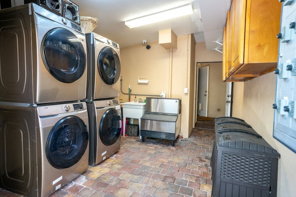 Фото The Capri at Siesta