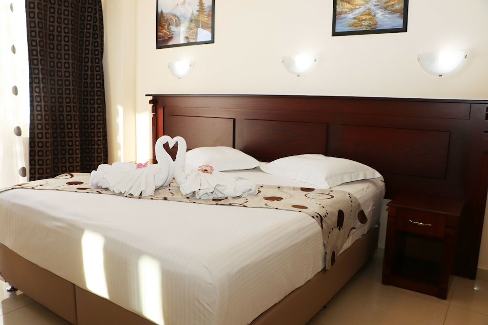 Фото Famissi Hotel