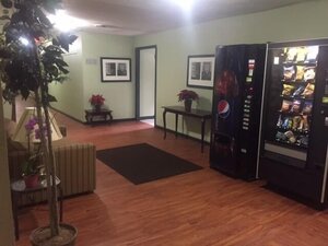 Гостиница Days Inn by Wyndham Cleveland Lakewood